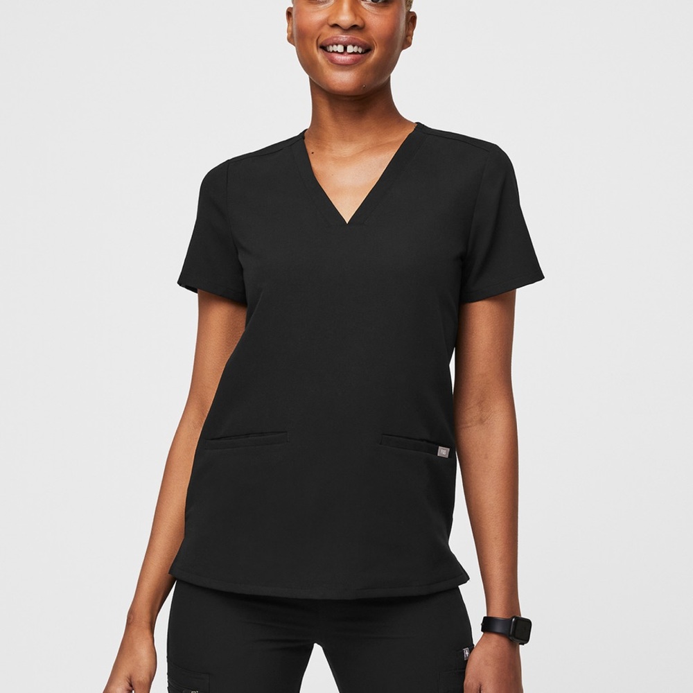 Figs Black Casma 3-pocket scrub top